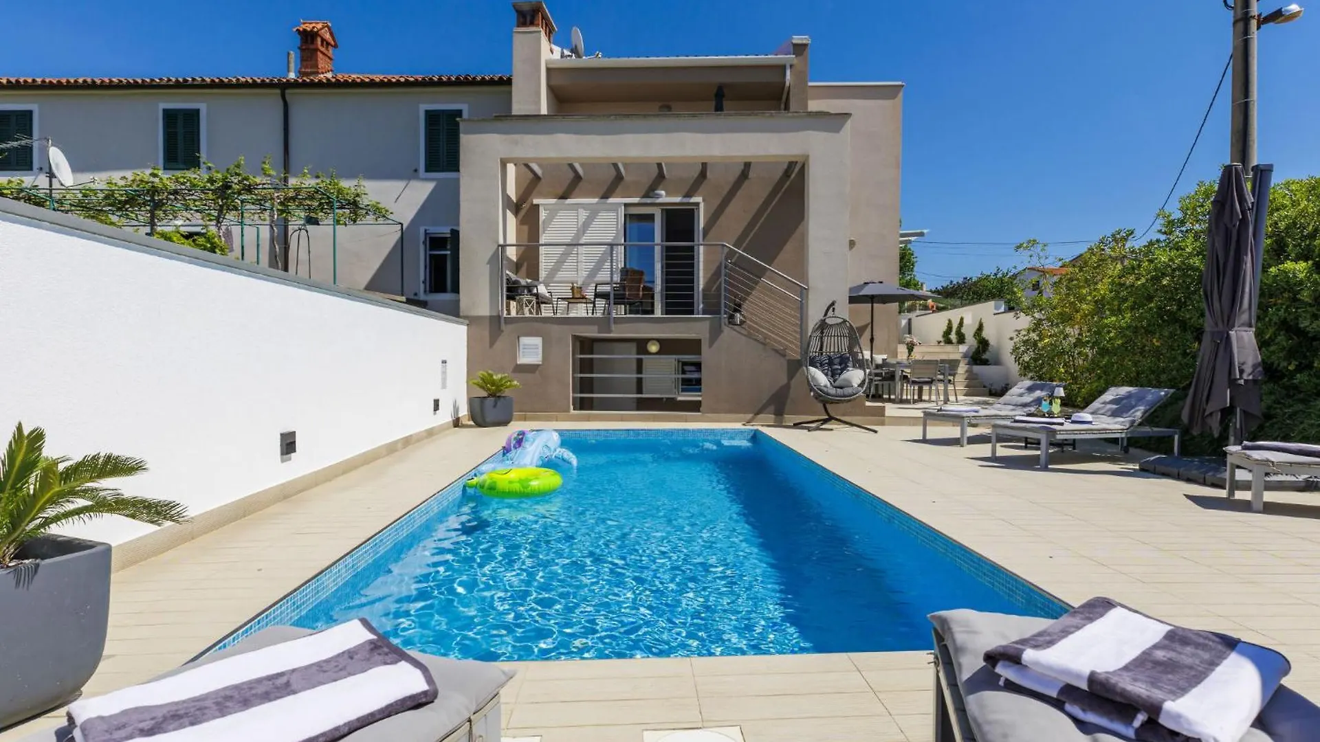 Holiday Home Elena Raša 0*,  Croacia