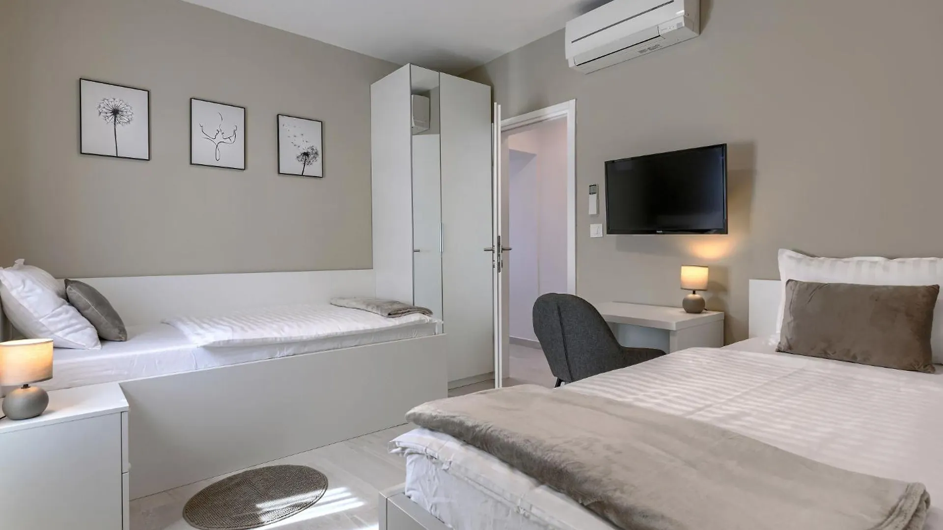 Holiday Home Elena By Interhome Raša